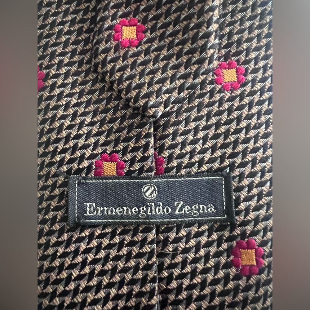 Ermenegildo Zegna Geometric Floral Tie
